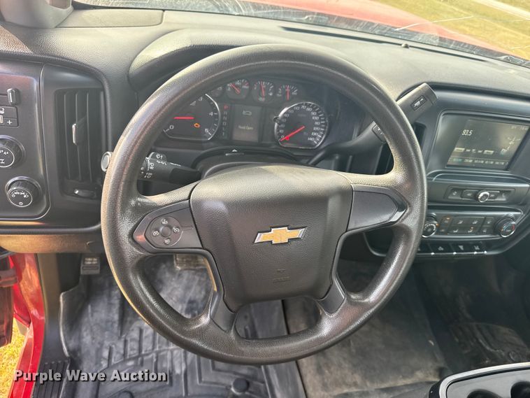 image for item FB7434 2019 Chevrolet Silverado 3500HD Crew Cab pickup truck