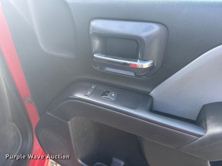 image for item FB7434 2019 Chevrolet Silverado 3500HD Crew Cab pickup truck