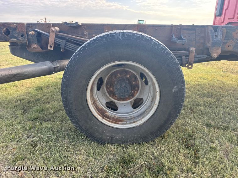 image for item FB7434 2019 Chevrolet Silverado 3500HD Crew Cab pickup truck