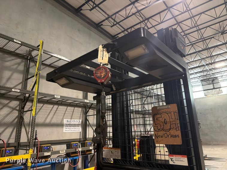 image for item FB8210 2019 Crown SP3520-30 order picker