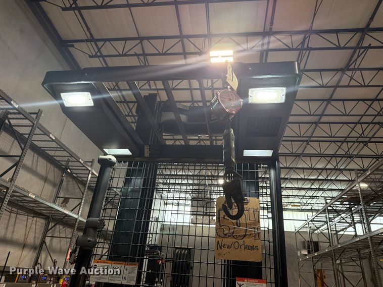 image for item FB8210 2019 Crown SP3520-30 order picker
