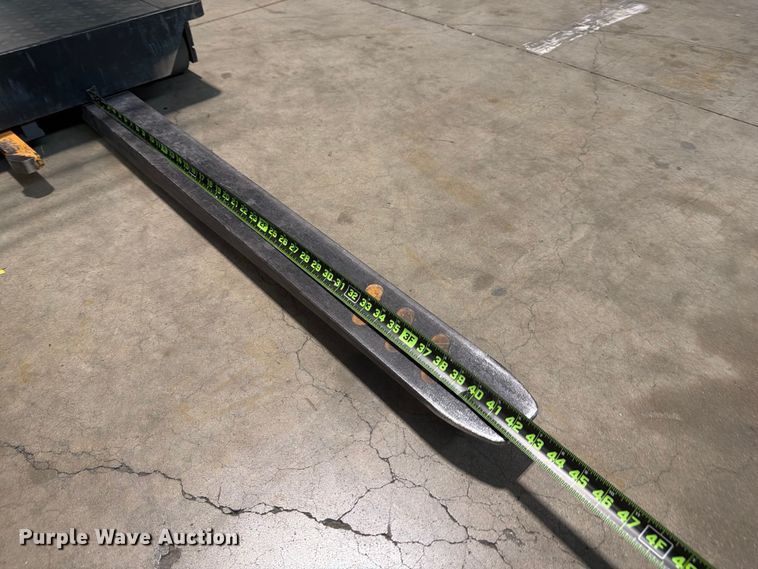 image for item FB8211 2019 Crown SP3520-30 order picker
