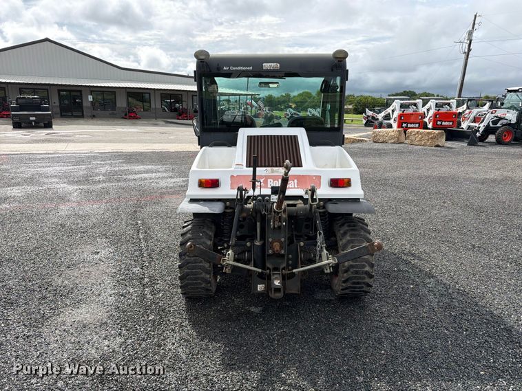 image for item FB8213 2015 Bobcat Toolcat 5610 utility vehicle