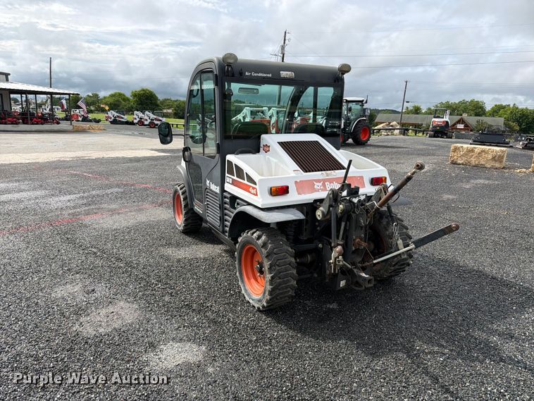image for item FB8213 2015 Bobcat Toolcat 5610 utility vehicle