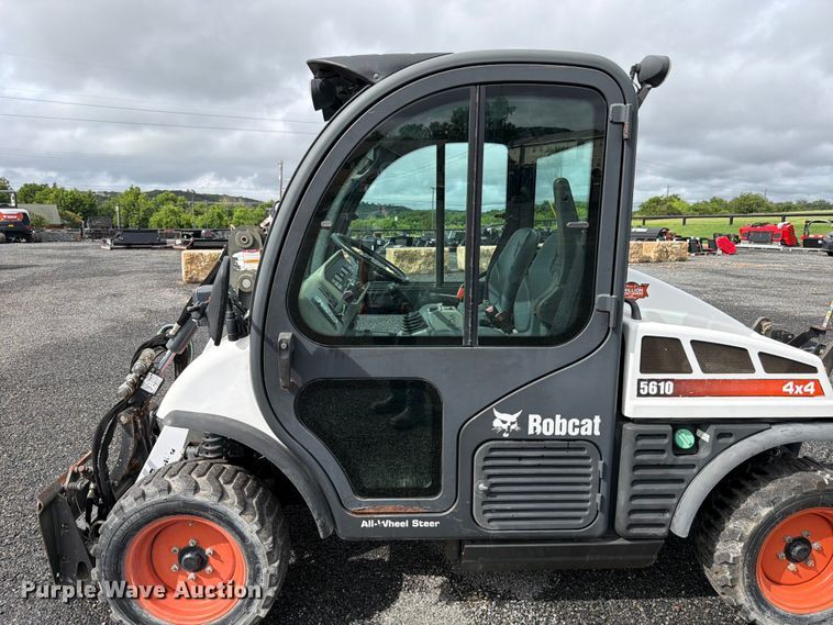 image for item FB8213 2015 Bobcat Toolcat 5610 utility vehicle