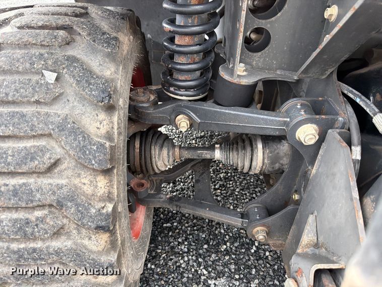 image for item FB8213 2015 Bobcat Toolcat 5610 utility vehicle