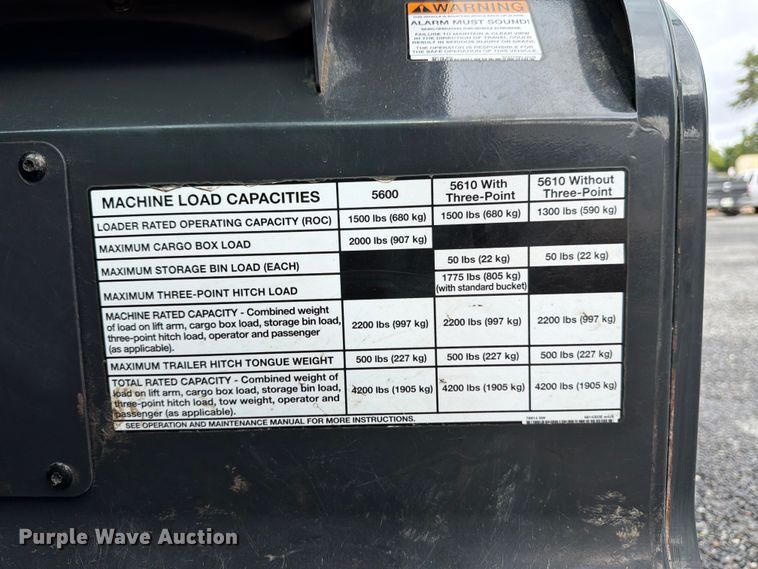 image for item FB8213 2015 Bobcat Toolcat 5610 utility vehicle