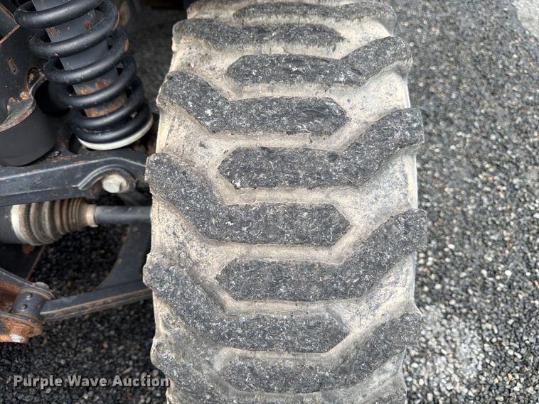 image for item FB8213 2015 Bobcat Toolcat 5610 utility vehicle