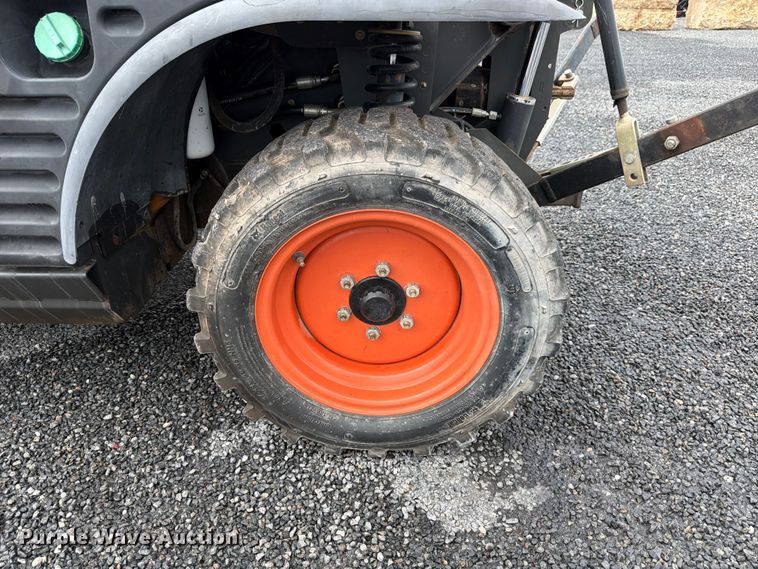 image for item FB8213 2015 Bobcat Toolcat 5610 utility vehicle
