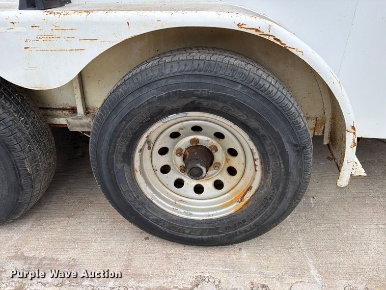 image for item FB8217 2003 CM Trailers enclosed cargo trailer