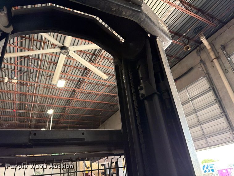 image for item FB8221 2018 Crown SP3520-30 order picker