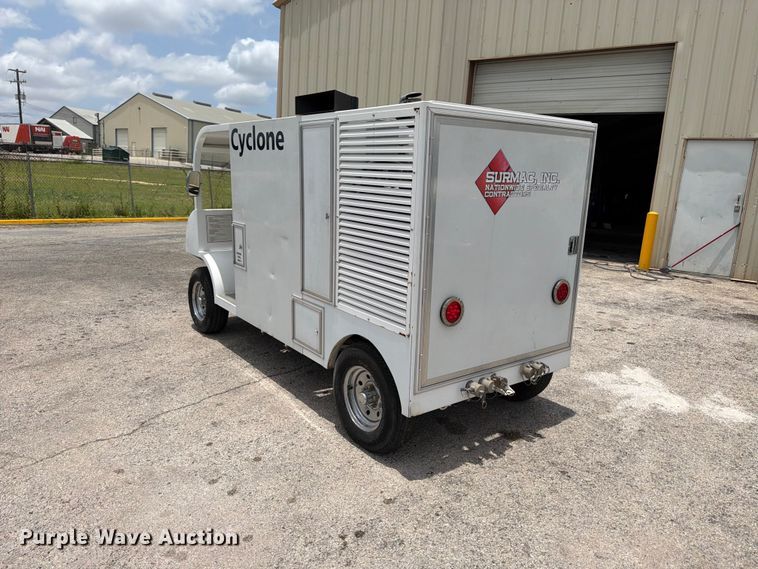 image for item FB8225 Nilfisk-Advance Cyclone 4500 4WS surface cleaner
