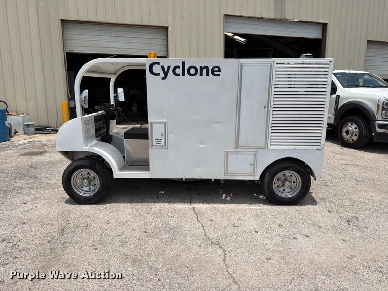 image for item FB8225 Nilfisk-Advance Cyclone 4500 4WS surface cleaner