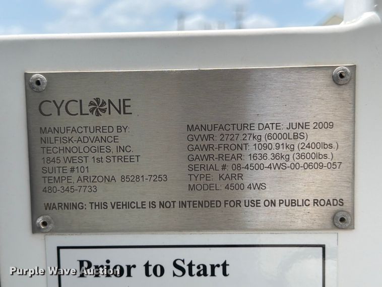 image for item FB8225 Nilfisk-Advance Cyclone 4500 4WS surface cleaner