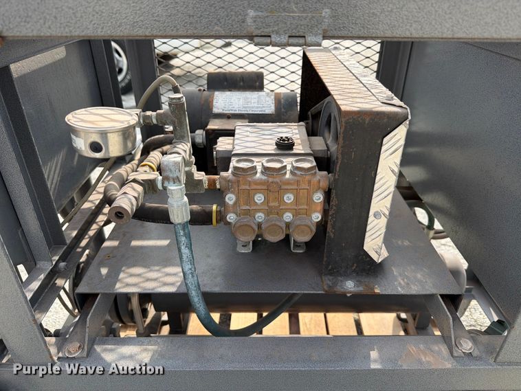 image for item FB8232 hot pressure washer
