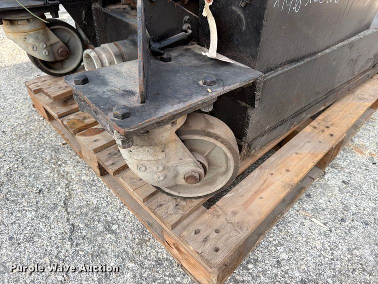 image for item FB8233 pressure washer