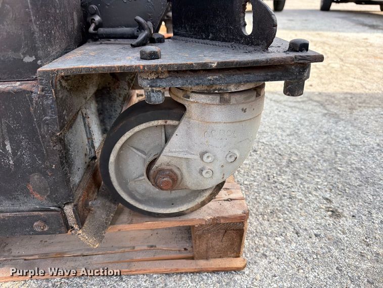 image for item FB8233 pressure washer
