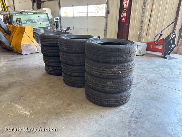 image for item FC1636 (12) Continental ProContact 225/65R17 tires