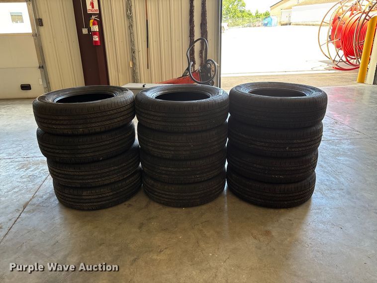 image for item FC1636 (12) Continental ProContact 225/65R17 tires