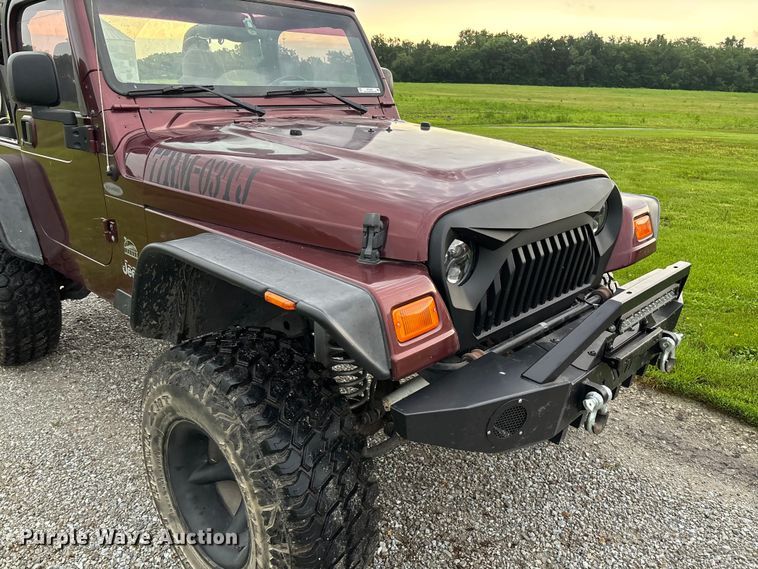 image for item FC1644 2003 Jeep Wrangler TJ Sahara Edition SUV