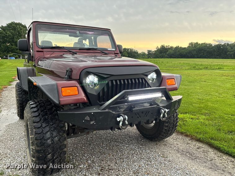 image for item FC1644 2003 Jeep Wrangler TJ Sahara Edition SUV