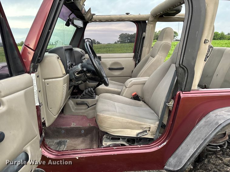 image for item FC1644 2003 Jeep Wrangler TJ Sahara Edition SUV