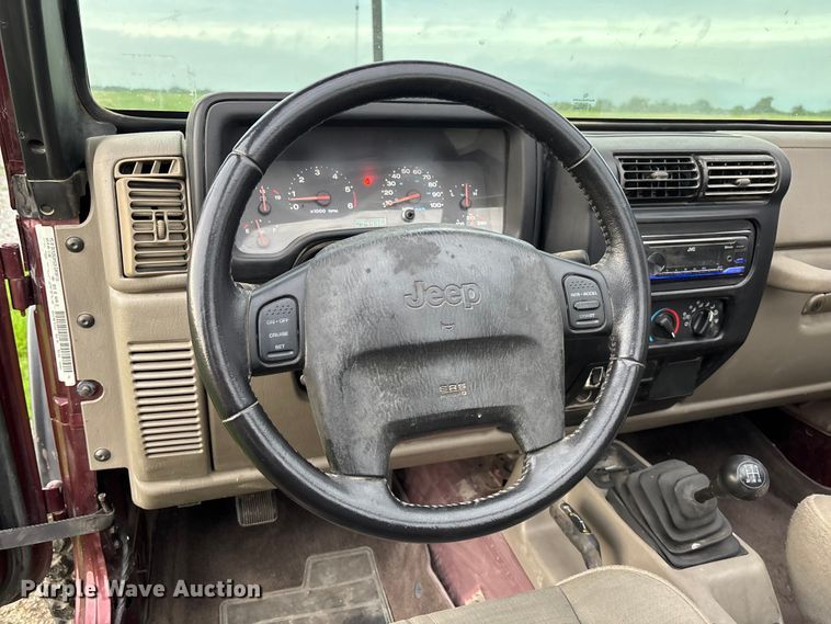 image for item FC1644 2003 Jeep Wrangler TJ Sahara Edition SUV