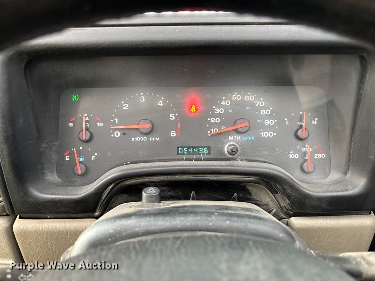 image for item FC1644 2003 Jeep Wrangler TJ Sahara Edition SUV