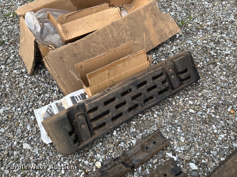 image for item FC1644 2003 Jeep Wrangler TJ Sahara Edition SUV