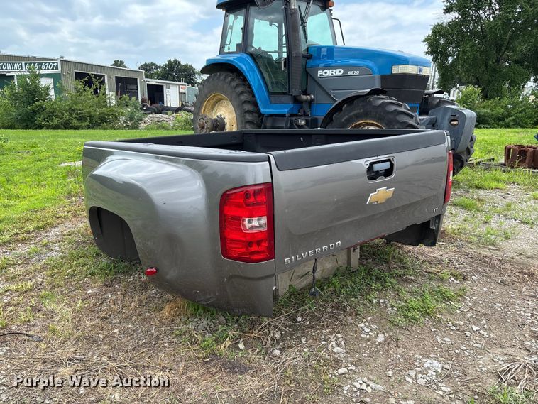 image for item FC1647 Pickup truck bed