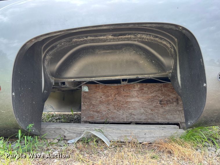 image for item FC1647 Pickup truck bed