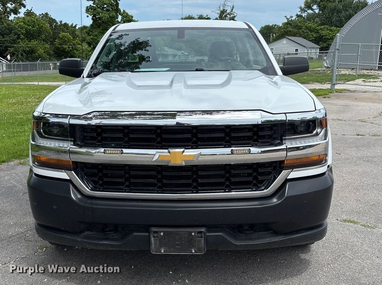 image for item FC1663 2018 Chevrolet Silverado 1500 Ext. Cab pickup truck