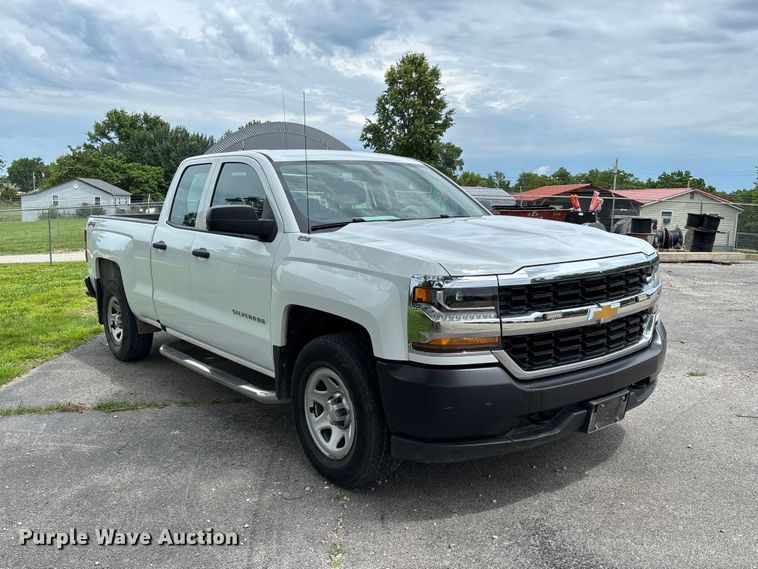 image for item FC1663 2018 Chevrolet Silverado 1500 Ext. Cab pickup truck