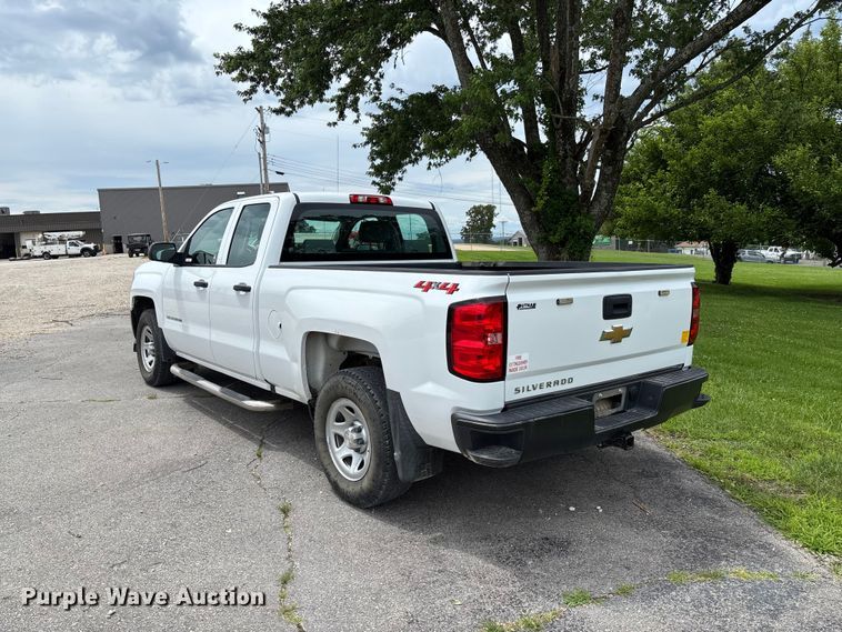 image for item FC1663 2018 Chevrolet Silverado 1500 Ext. Cab pickup truck