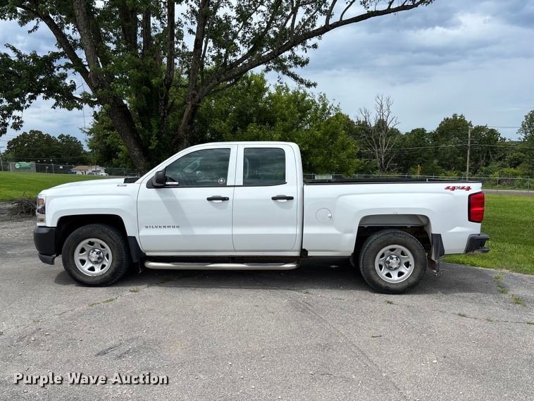 image for item FC1663 2018 Chevrolet Silverado 1500 Ext. Cab pickup truck