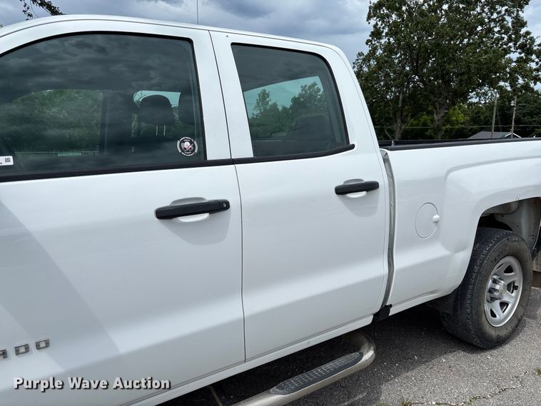 image for item FC1663 2018 Chevrolet Silverado 1500 Ext. Cab pickup truck