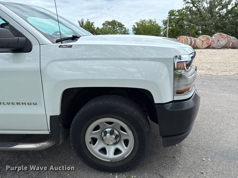 image for item FC1663 2018 Chevrolet Silverado 1500 Ext. Cab pickup truck