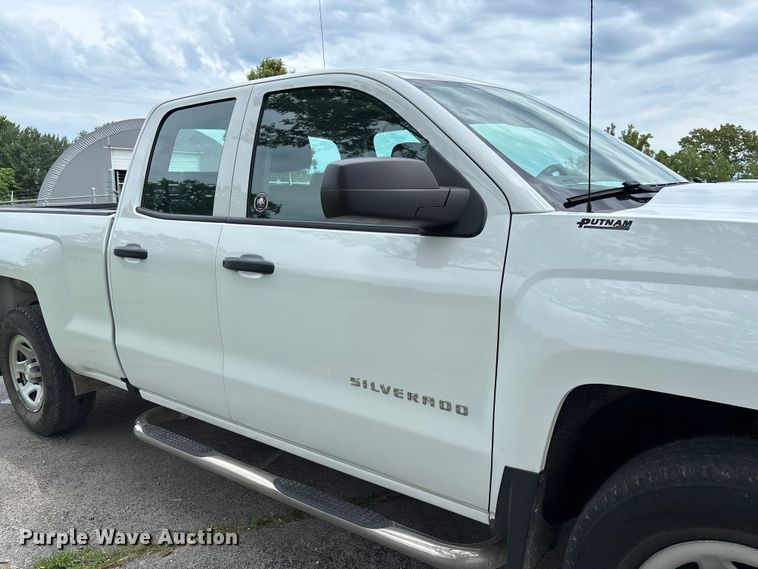 image for item FC1663 2018 Chevrolet Silverado 1500 Ext. Cab pickup truck