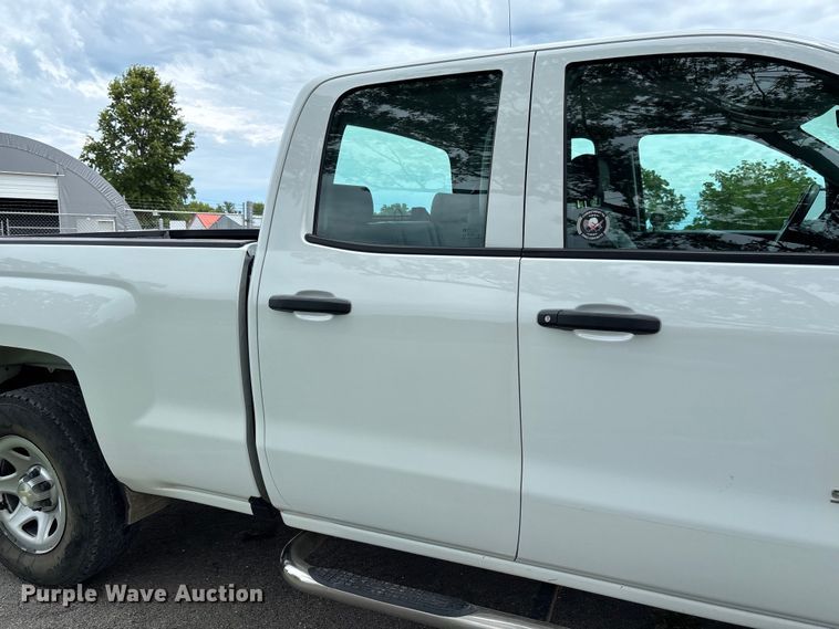 image for item FC1663 2018 Chevrolet Silverado 1500 Ext. Cab pickup truck