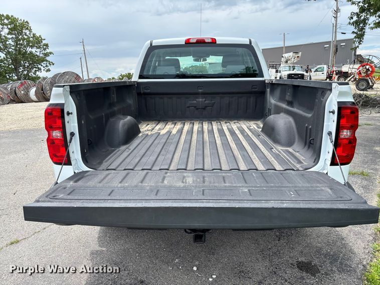 image for item FC1663 2018 Chevrolet Silverado 1500 Ext. Cab pickup truck
