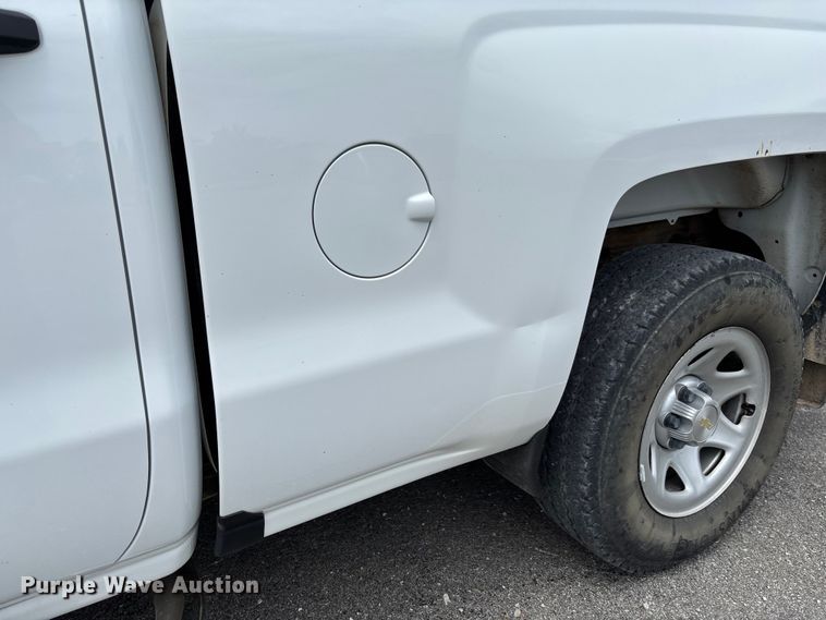 image for item FC1663 2018 Chevrolet Silverado 1500 Ext. Cab pickup truck