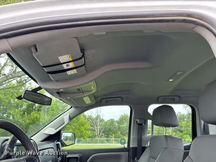 image for item FC1663 2018 Chevrolet Silverado 1500 Ext. Cab pickup truck