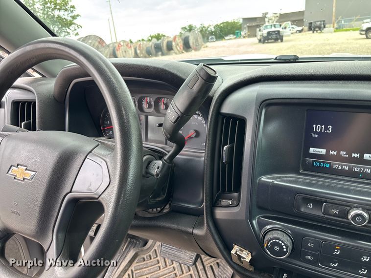 image for item FC1663 2018 Chevrolet Silverado 1500 Ext. Cab pickup truck