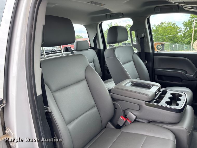 image for item FC1663 2018 Chevrolet Silverado 1500 Ext. Cab pickup truck