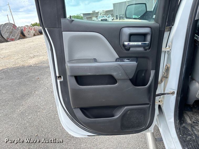 image for item FC1663 2018 Chevrolet Silverado 1500 Ext. Cab pickup truck