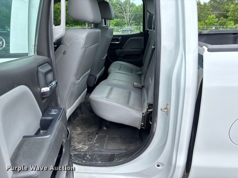 image for item FC1663 2018 Chevrolet Silverado 1500 Ext. Cab pickup truck
