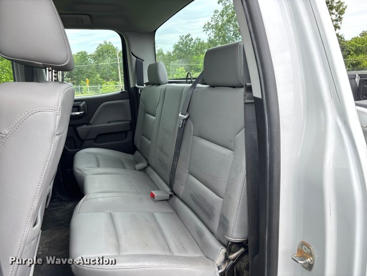 image for item FC1663 2018 Chevrolet Silverado 1500 Ext. Cab pickup truck