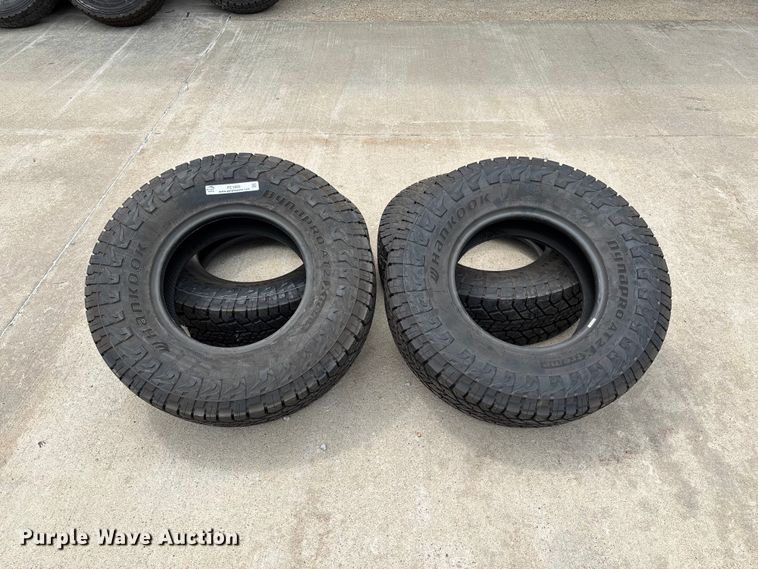image for item FC1665 (4) Hankook DynaPro AT2 265/75R16 tires