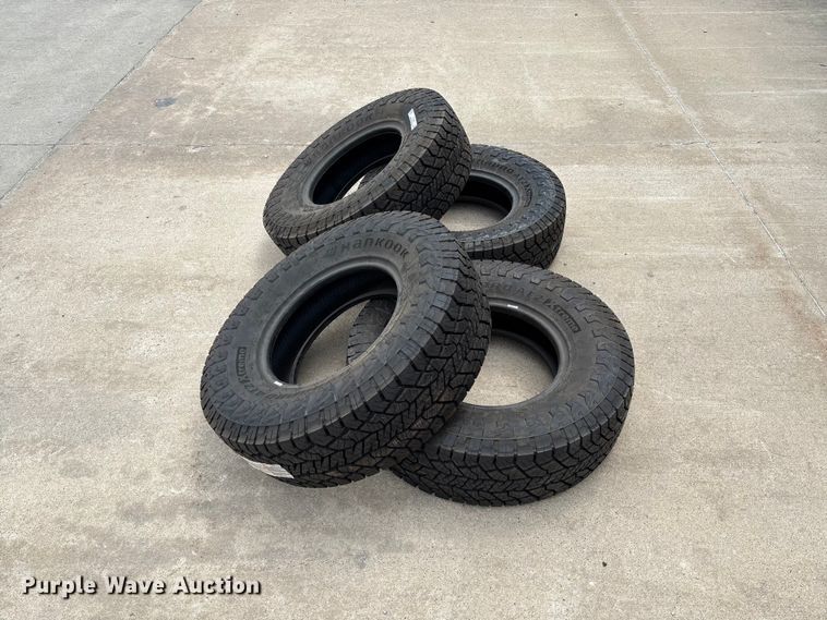 image for item FC1665 (4) Hankook DynaPro AT2 265/75R16 tires