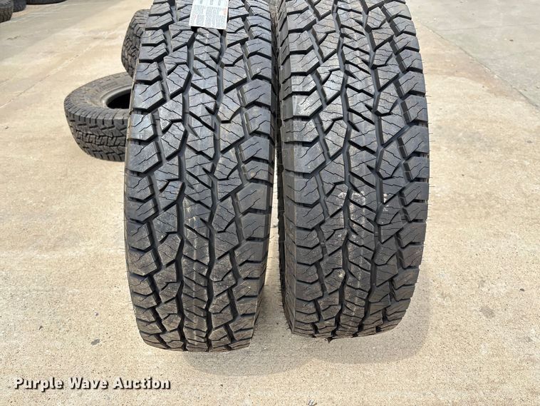 image for item FC1665 (4) Hankook DynaPro AT2 265/75R16 tires